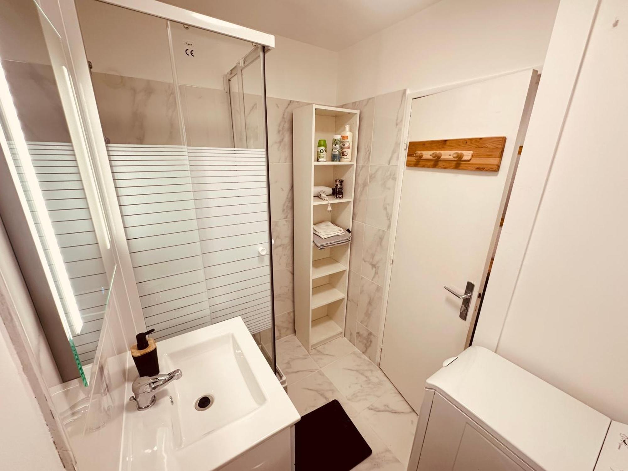 Studio Elegant A Cergy Exterior photo